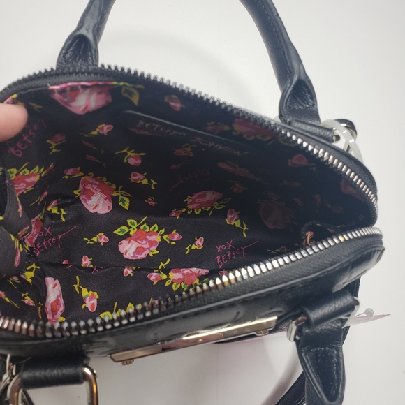 Betsey Johnson | Bags | Betsey Johnson Black Skull Mini Crossbody Purse